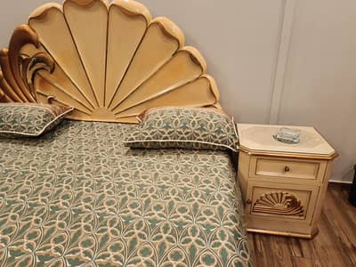 Bed set with pure lasani with mattress