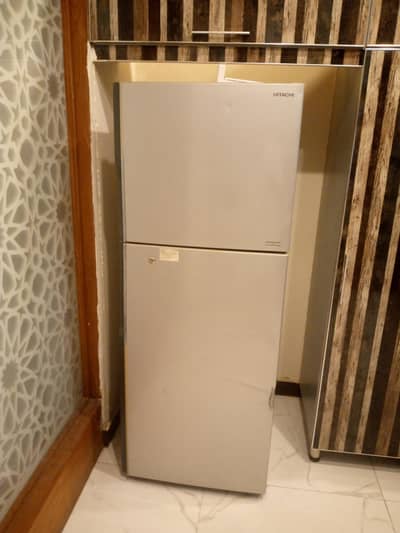 Hitachi Refrigerator For Sale Large size