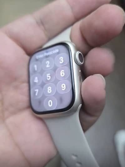 Apple watch series 8