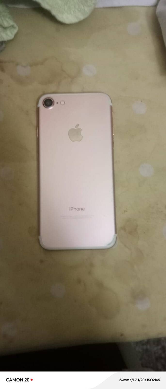 Apple iPhone 7 0