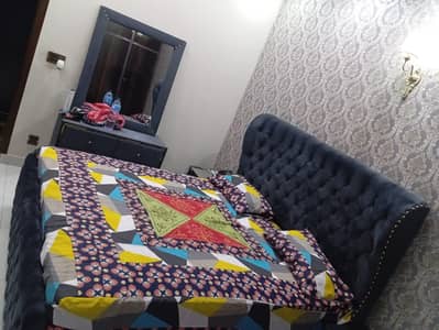 King Sized Bed Set Without matterss