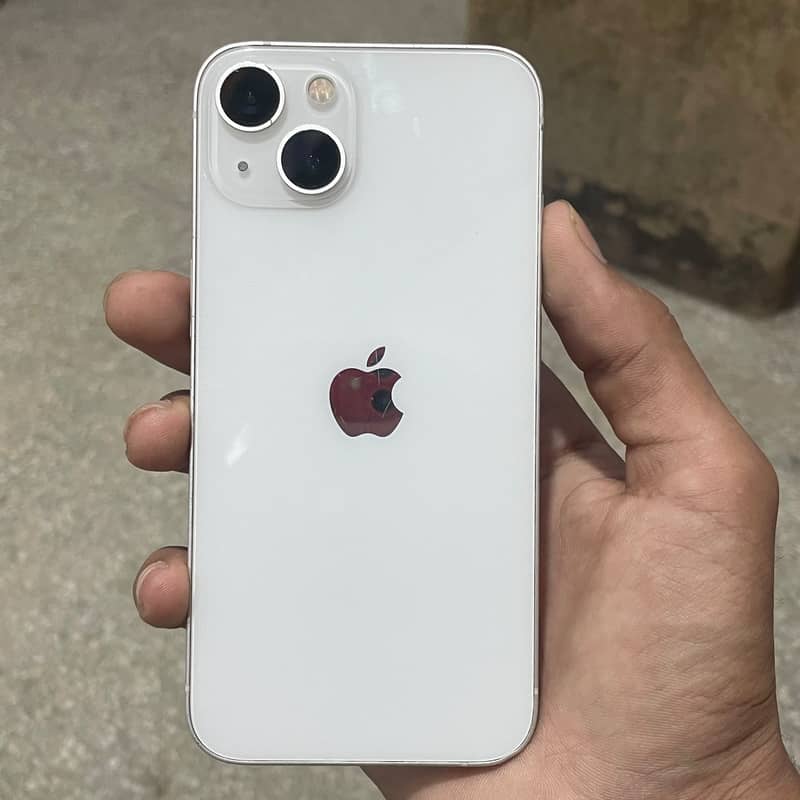 Apple iPhone 13 1