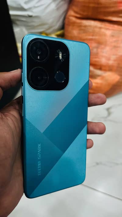 Tecno spark go