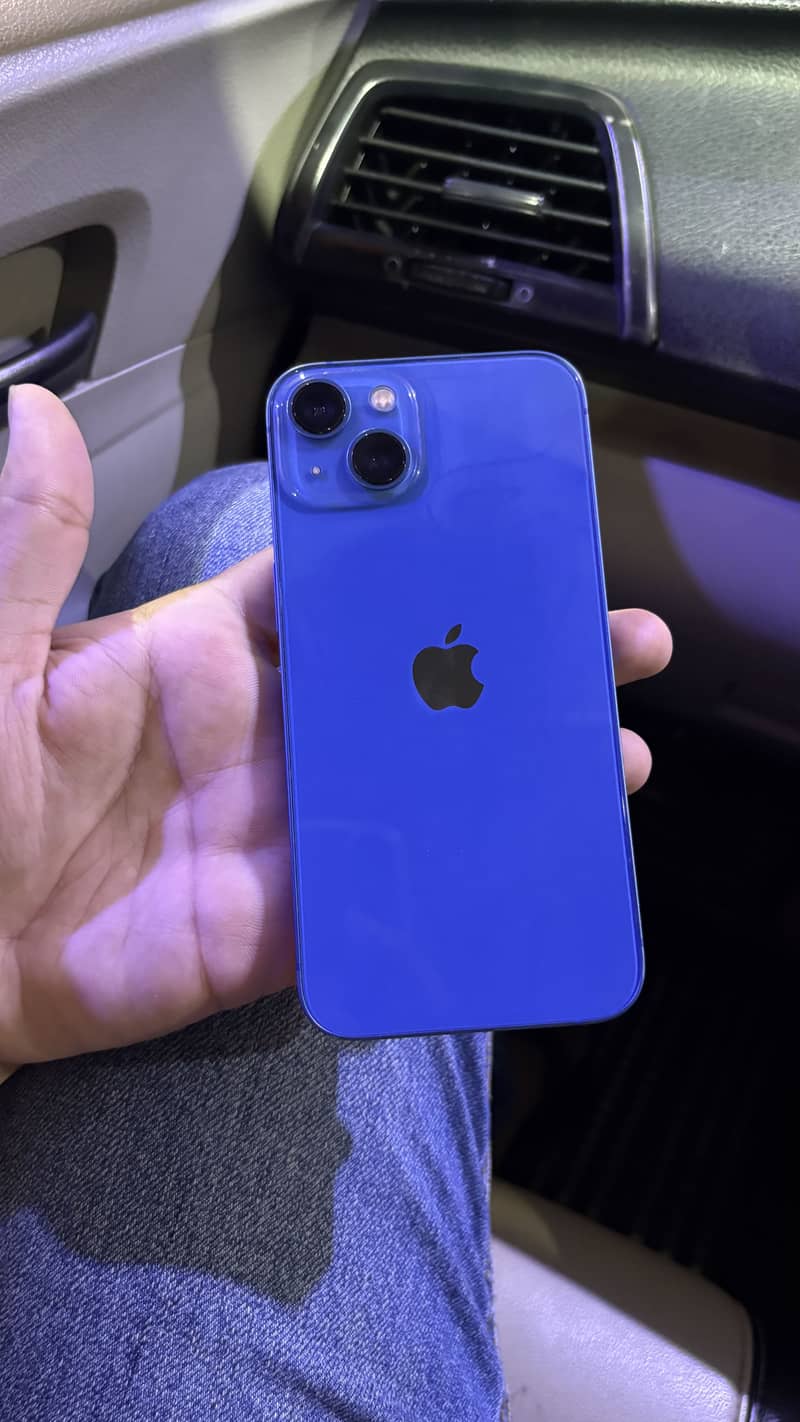 Apple iPhone 13 0
