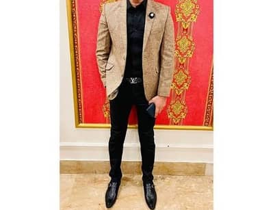 Stylish Premium 2-Piece Suit (Coat & Pant) - Excellent Condition