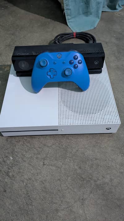 Xbox one s 1tb with cds and kinect