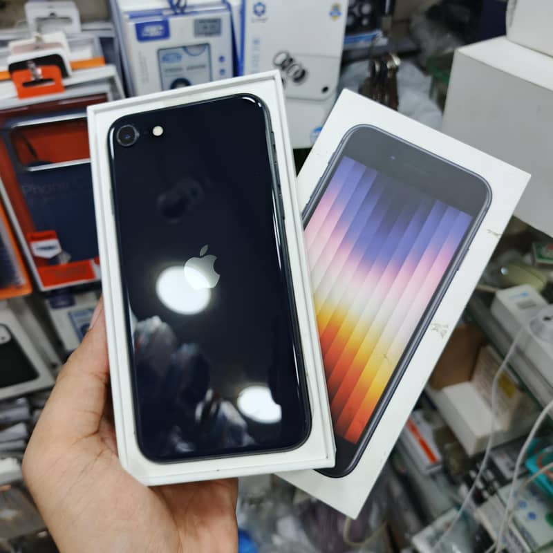 Apple iPhone SE 3