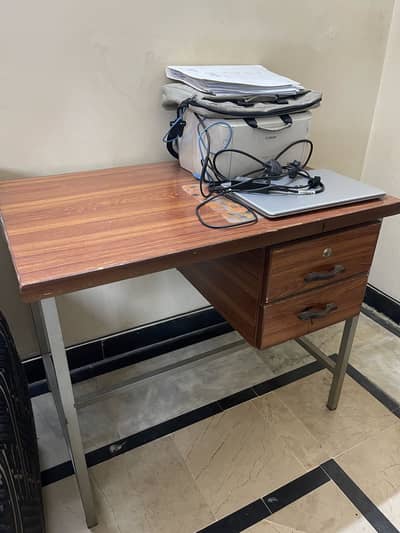 Big office desk+White Board+School type study table and chair