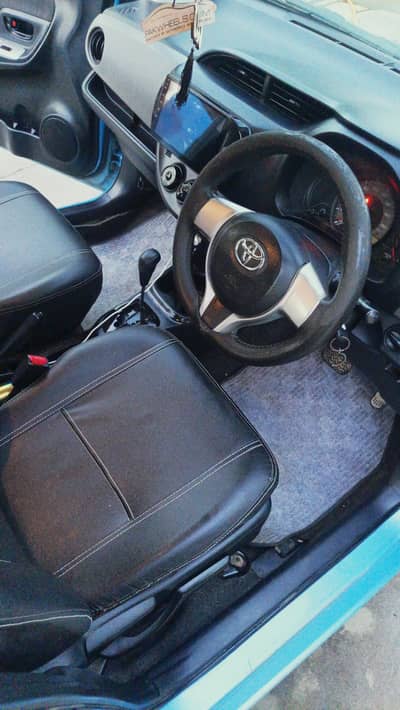 Toyota Vitz 2014