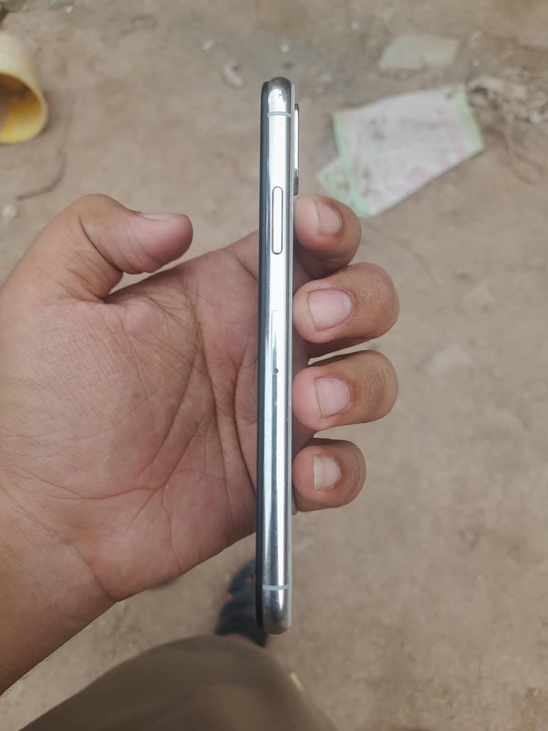 Apple iPhone X 2