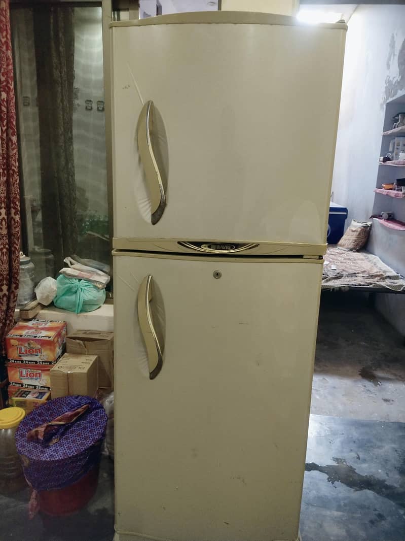 waves medium size fridge 0