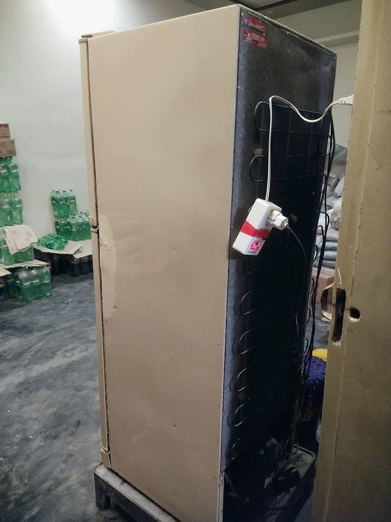 waves medium size fridge 4