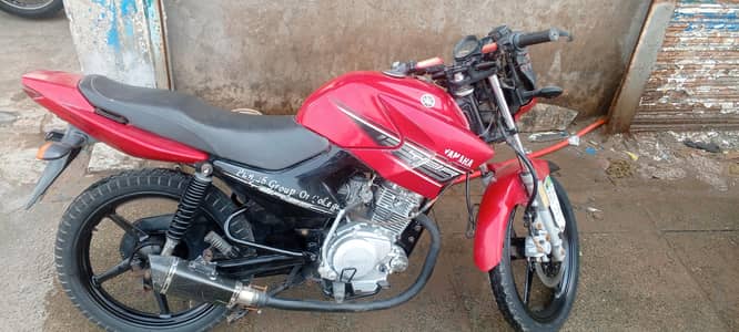 ybr ha 15 modle ha 26 NAHI Baki engine 26 jesa ha pic or milage ma