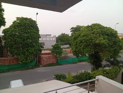 10 Marla stylish bungalow with 15kva solar