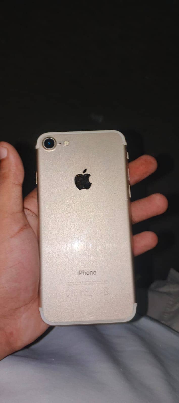 Apple iPhone 7 2