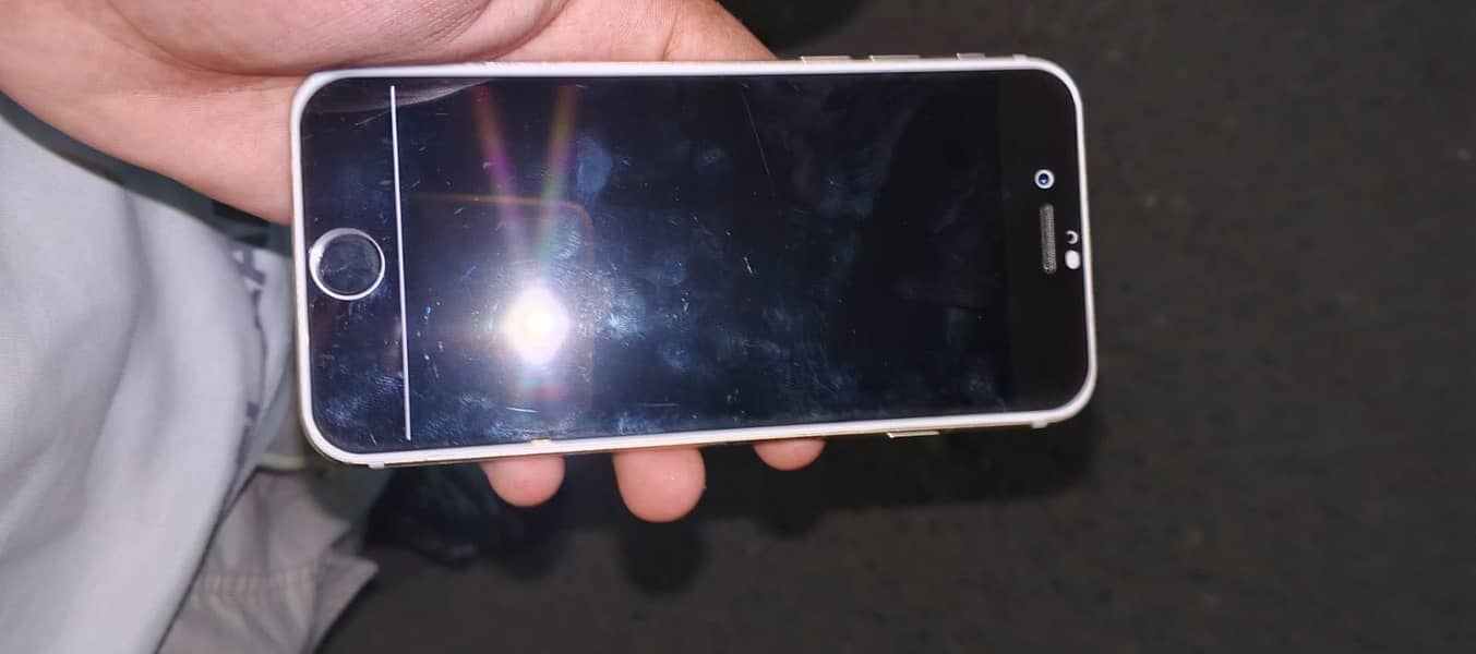 Apple iPhone 7 4