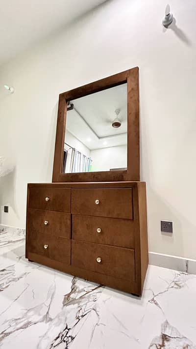 Dressing Table with Large Mirror - Good Condition | Final Price