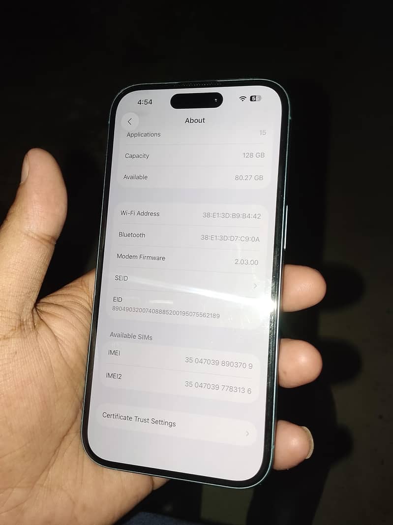 Apple iPhone 16 2
