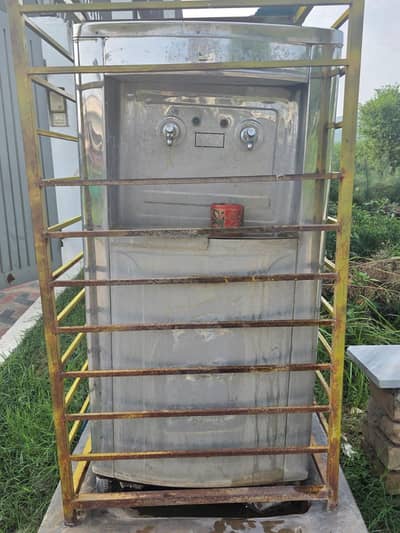 Electric Water Cooler best condition Needs Gas