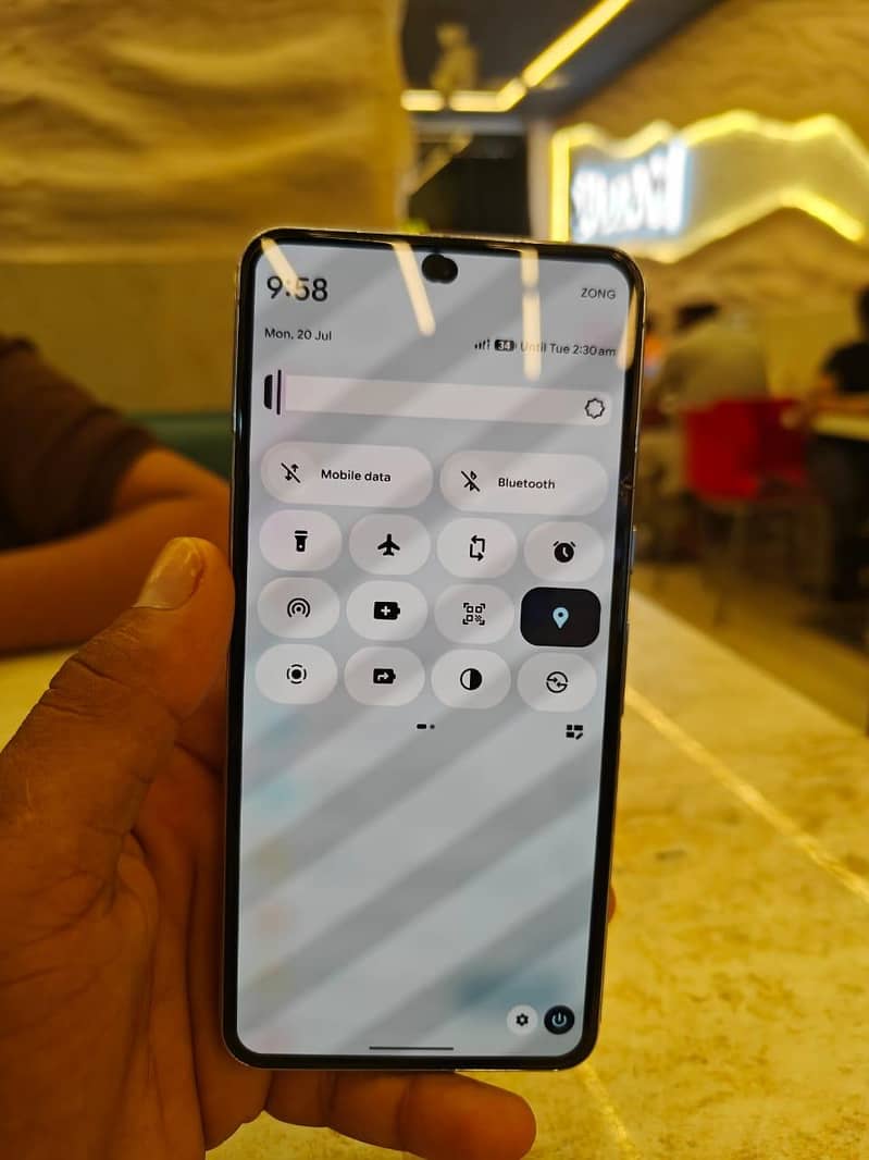 Google Pixel 8 Pro 6