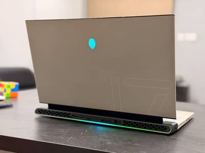 Alienware m17 R2 – Powerful Gaming Laptop