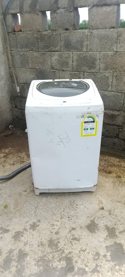Fully automatic TOSHEBA WASHING MACHINE FOR FALE