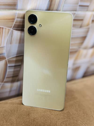 Samsung Mobile A06