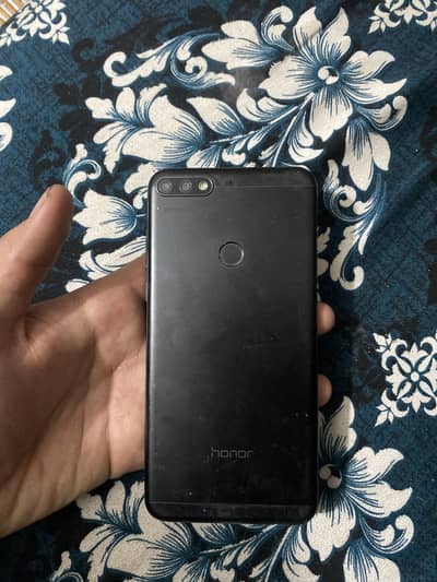Honor 7C