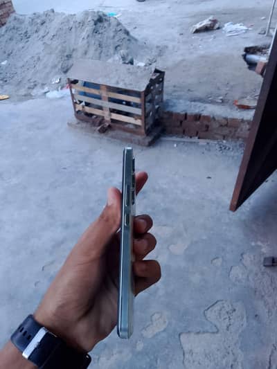 Vivo Y100