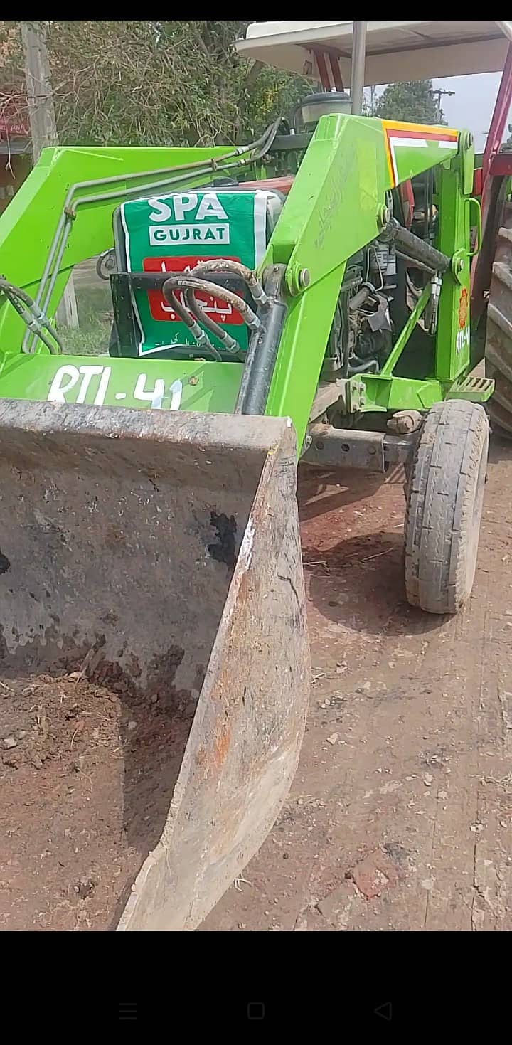 Tractor 5