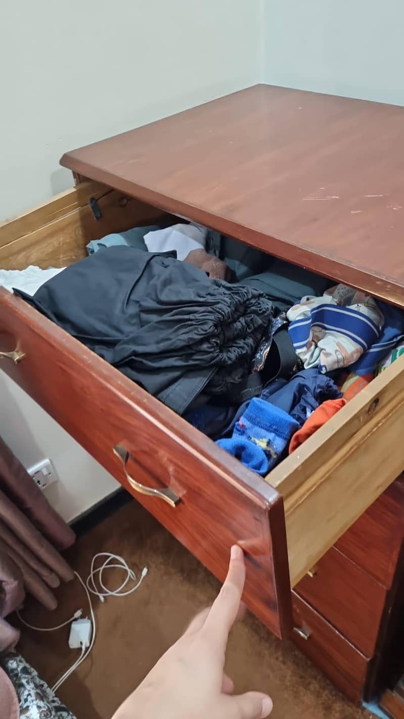 Drawers 2