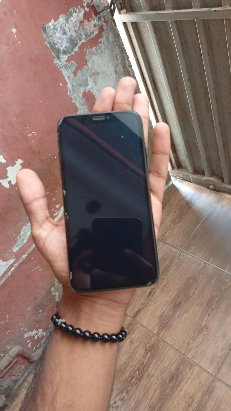 Apple iPhone X 1