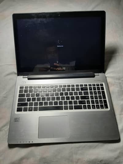 Asus Touch Laptop — Core i5 — 8 GB Ram 128 GB SSD 500 GB HDD