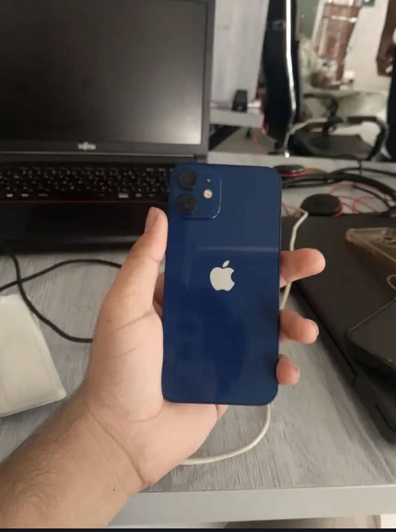 Apple iPhone 12 mini 3