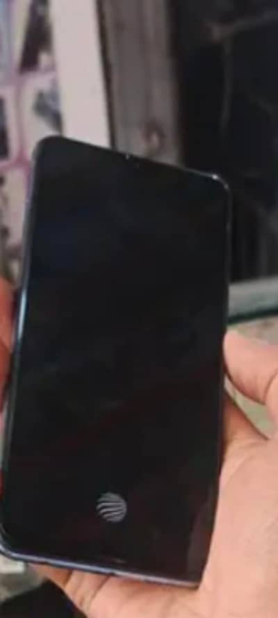 Vivo Y73 only back crack 8+4gb ram 128gb . memory exchange possible