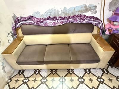 5 Seater Sofa Set – Good Condition – Strong & Comfortable