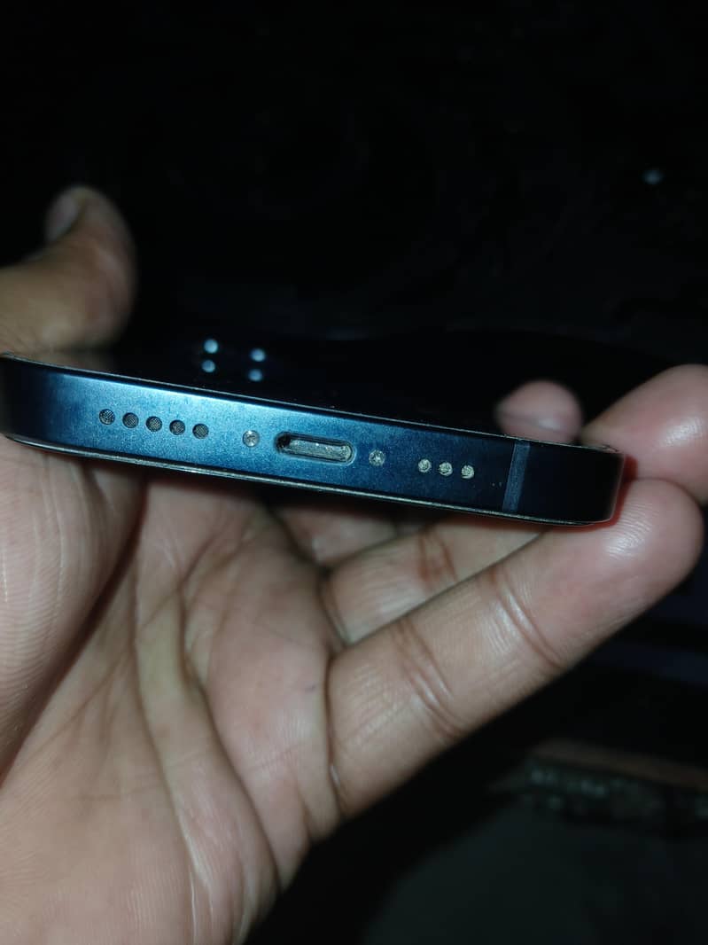 Apple iPhone 14 2