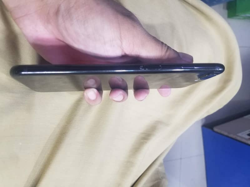 Apple iPhone 7 Plus 2