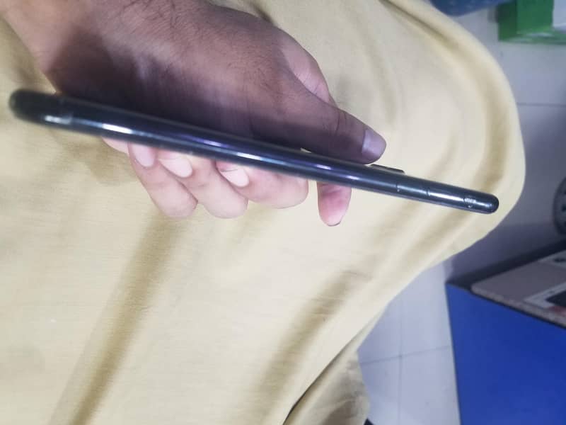 Apple iPhone 7 Plus 3