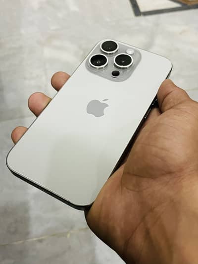Apple iPhone 15 Pro