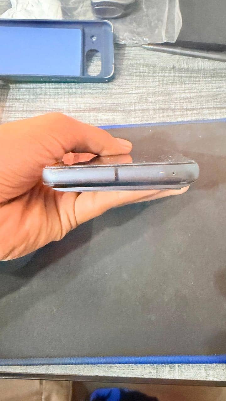 Google Pixel 8 2