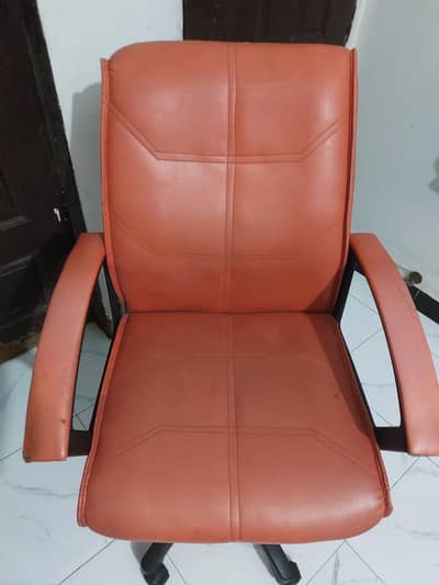 Executive Office table chair - leatherette - cushioned - comfortable