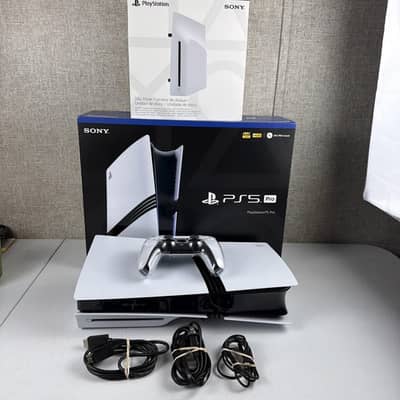 Ps5 pro with box 2 controler disc drive urgent sale