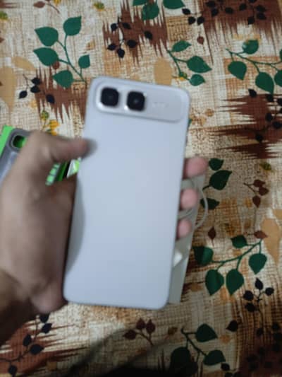 Infinix smart 10 plus 4+4 128 in warranty