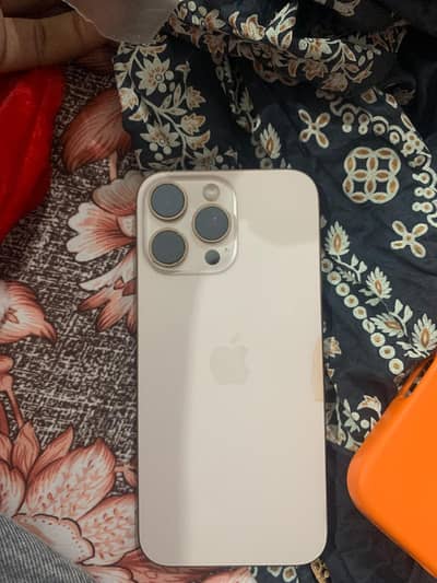 Apple iPhone 16 Pro Max
