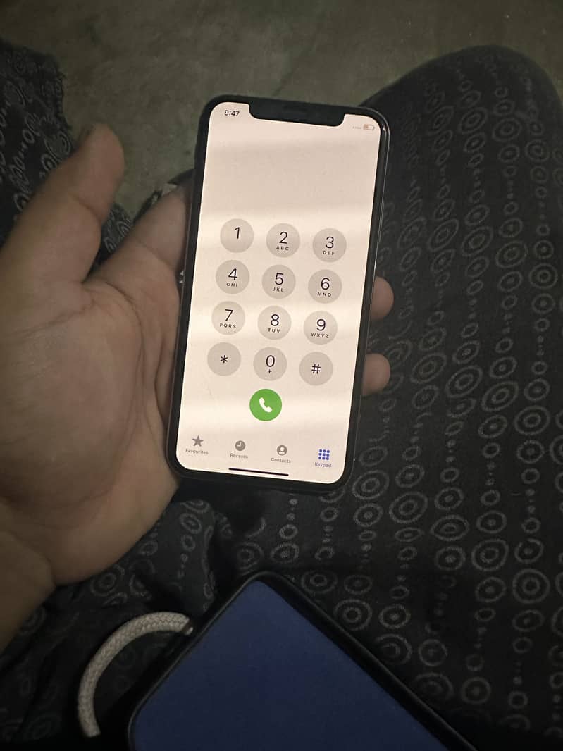 Apple iPhone X 5