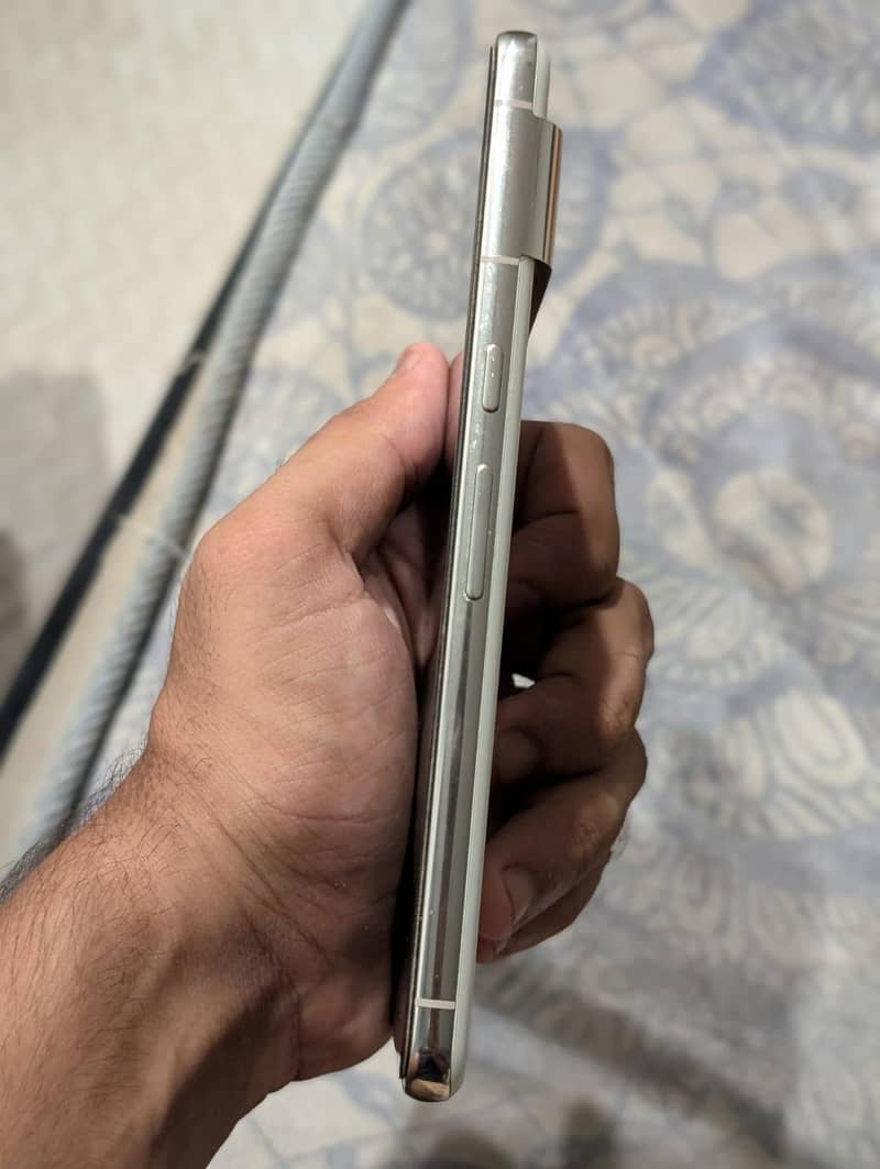 Google Pixel 8 Pro 3