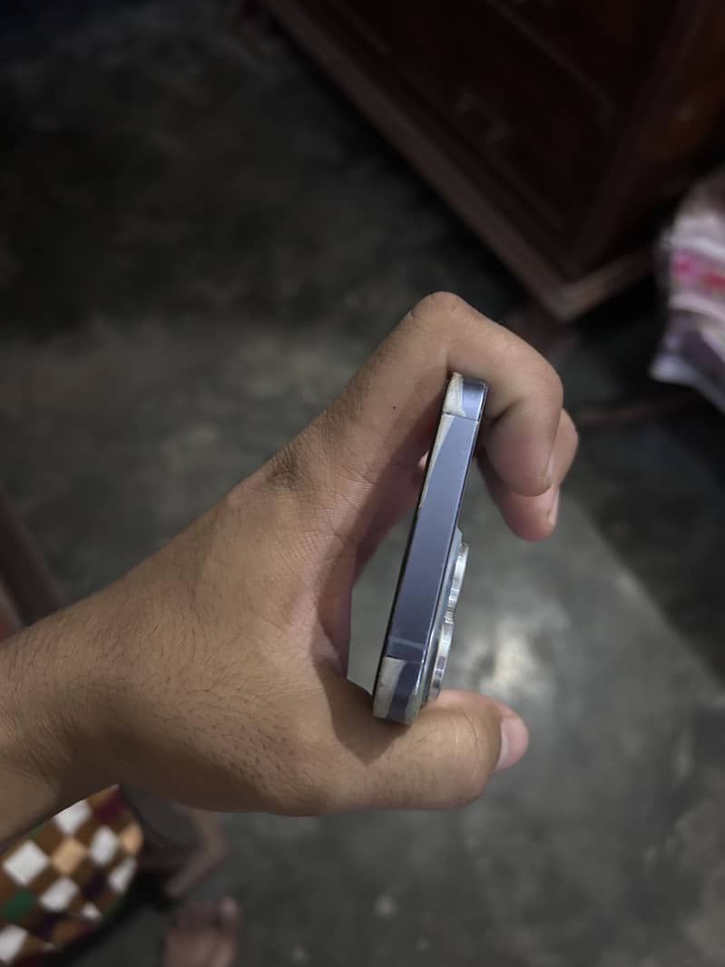 Apple iPhone 13 Pro 3