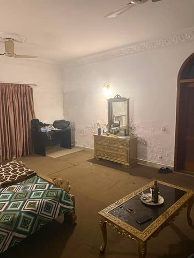 1 KANAL STUDIO ROOM FOR RENT IN DHA PHASE 3
