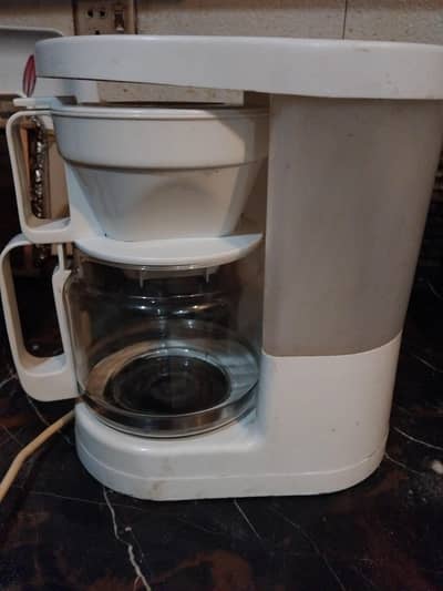 12 Cup Coffee Maker – Working Condition